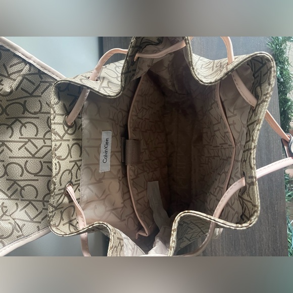 Calvin Klein backpack - Picture 6 of 7